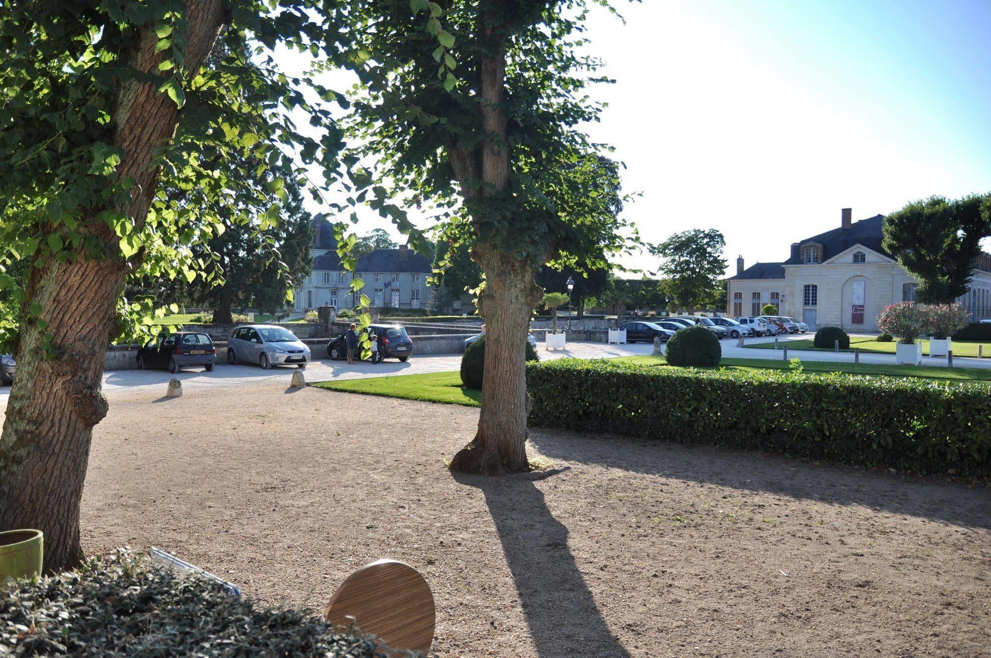 Hotel La Capitainerie Châteauneuf-sur-Loire Eksteriør bilde